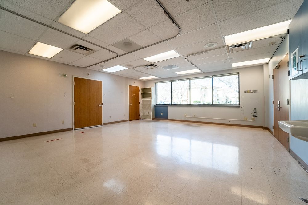 Veterans Affairs Outpatient Clinic: 351 Hartnell Ave, Redding, CA 96002